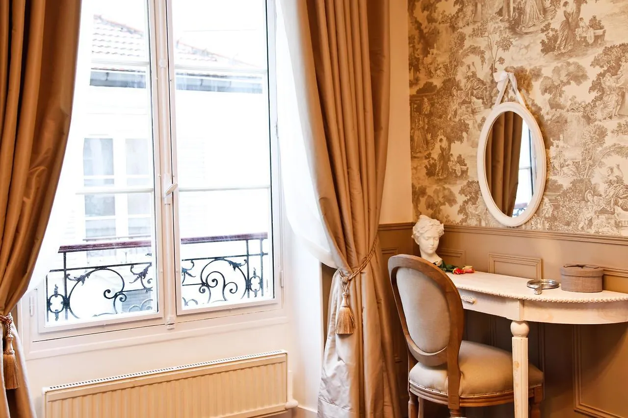 Le Triomphe Elysees パリ フランス
